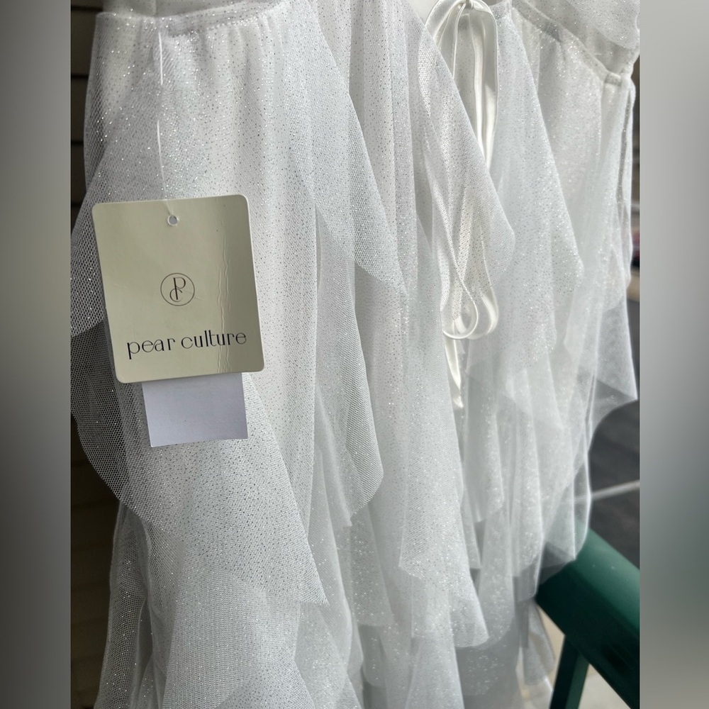 🆕 Pear Culture White Ruffle Women’s Spaghetti Strap Wedding Dress 13/14(S,M) - Picture 6 of 12